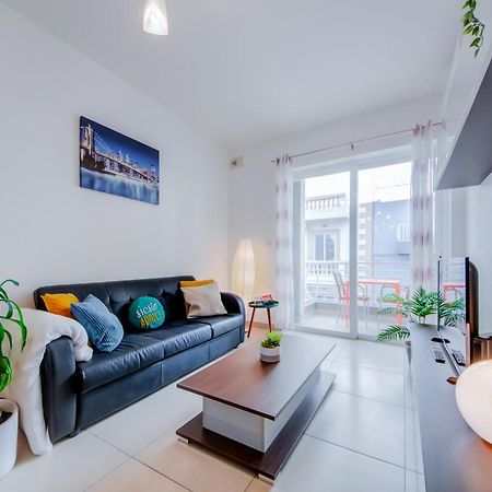 Prime Location, Modern Apartment In St Julian'S, Paceville, Apt 8 By Vaganza San Ġiljan Buitenkant foto