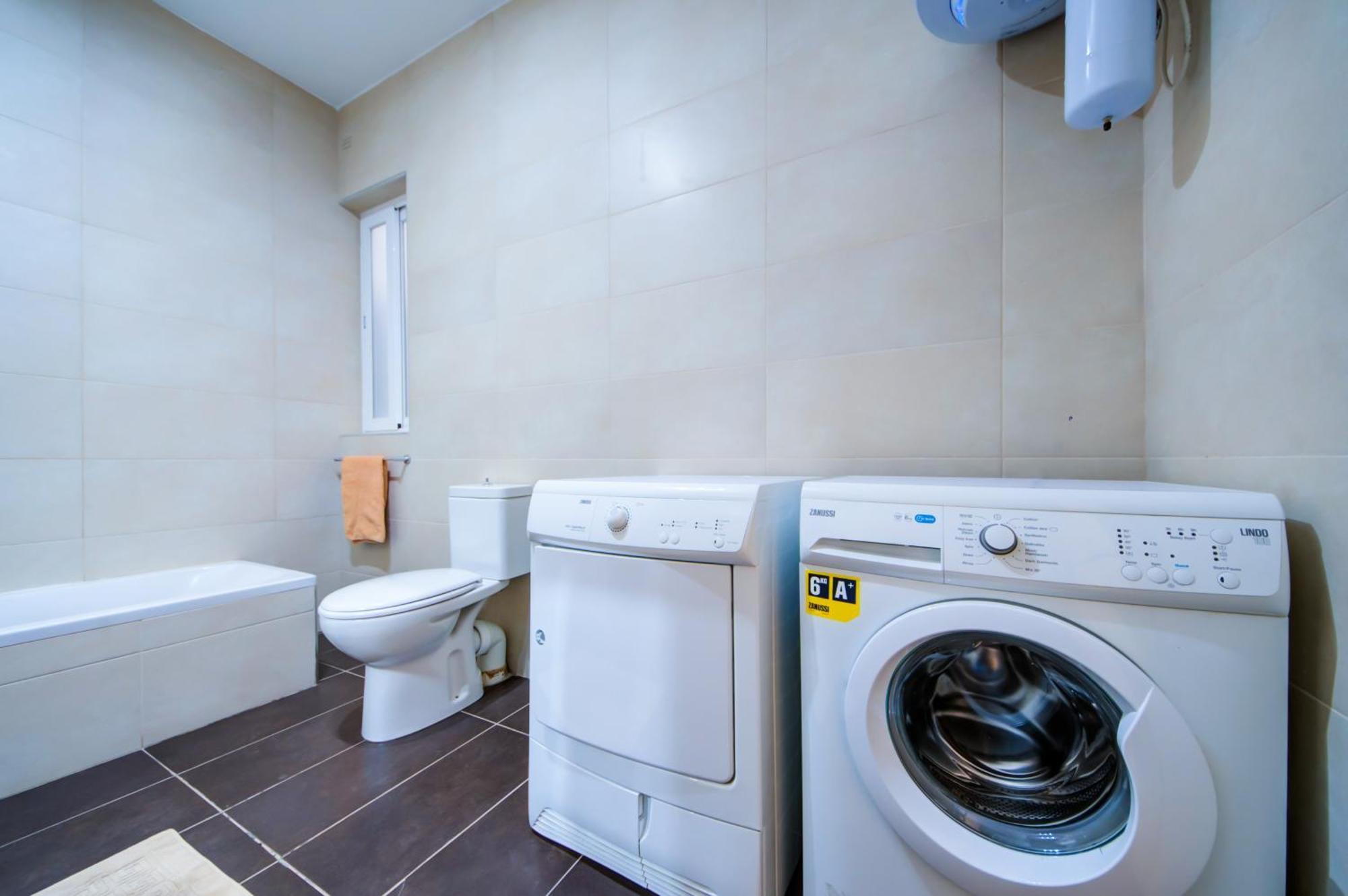 Prime Location, Modern Apartment In St Julian'S, Paceville, Apt 8 By Vaganza San Ġiljan Buitenkant foto